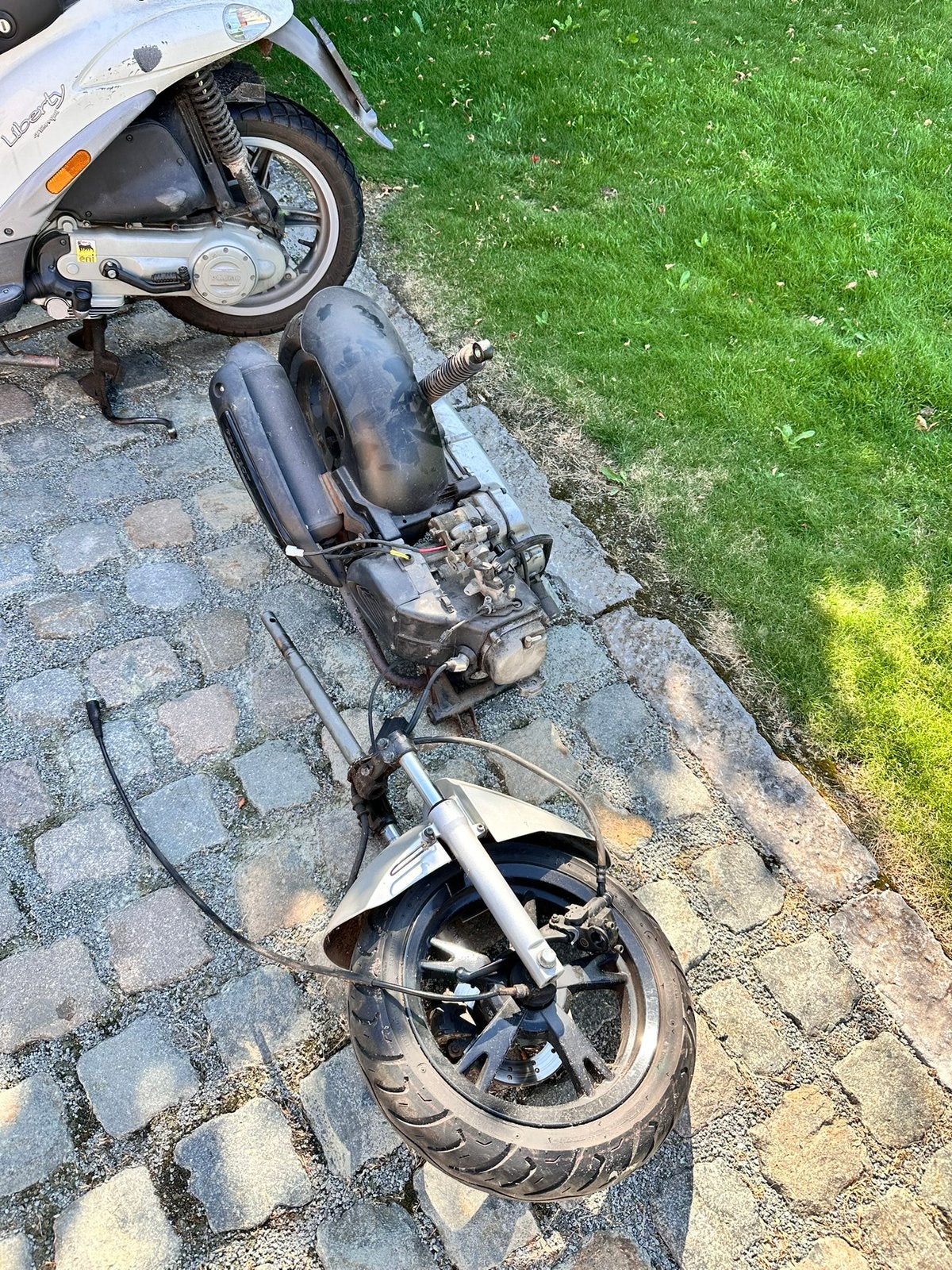 Peugeot kisbee onderdelen, Vélos & Vélomoteurs, Scooters | Peugeot, Enlèvement, Comme neuf