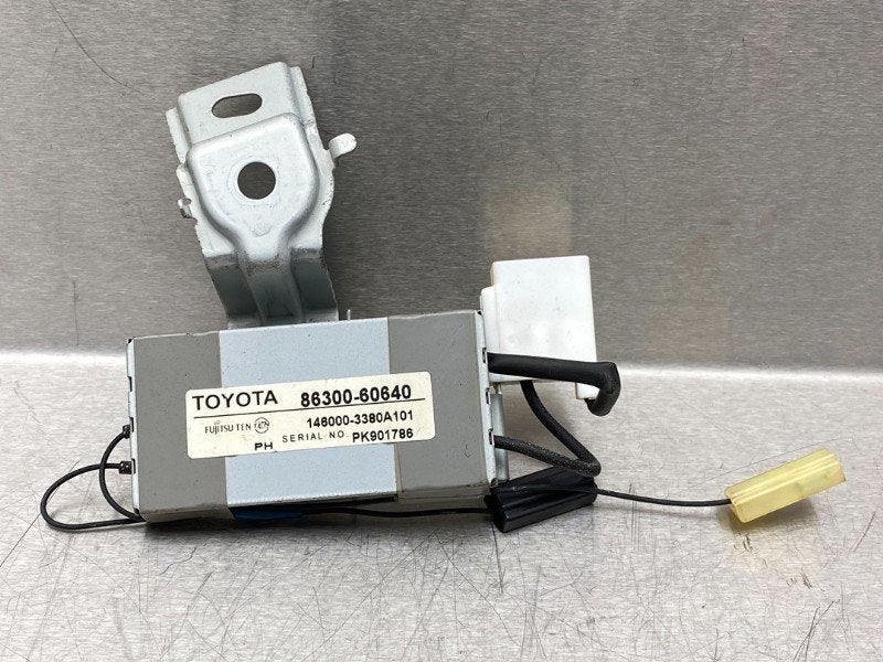 ANTENNE Toyota Land Cruiser (J15) (01-2009/-), Auto-onderdelen, Gebruikt, Kundenbetreuung@toyota.de, Toyota, Toyota-Allee 2
50858  Köln, DE