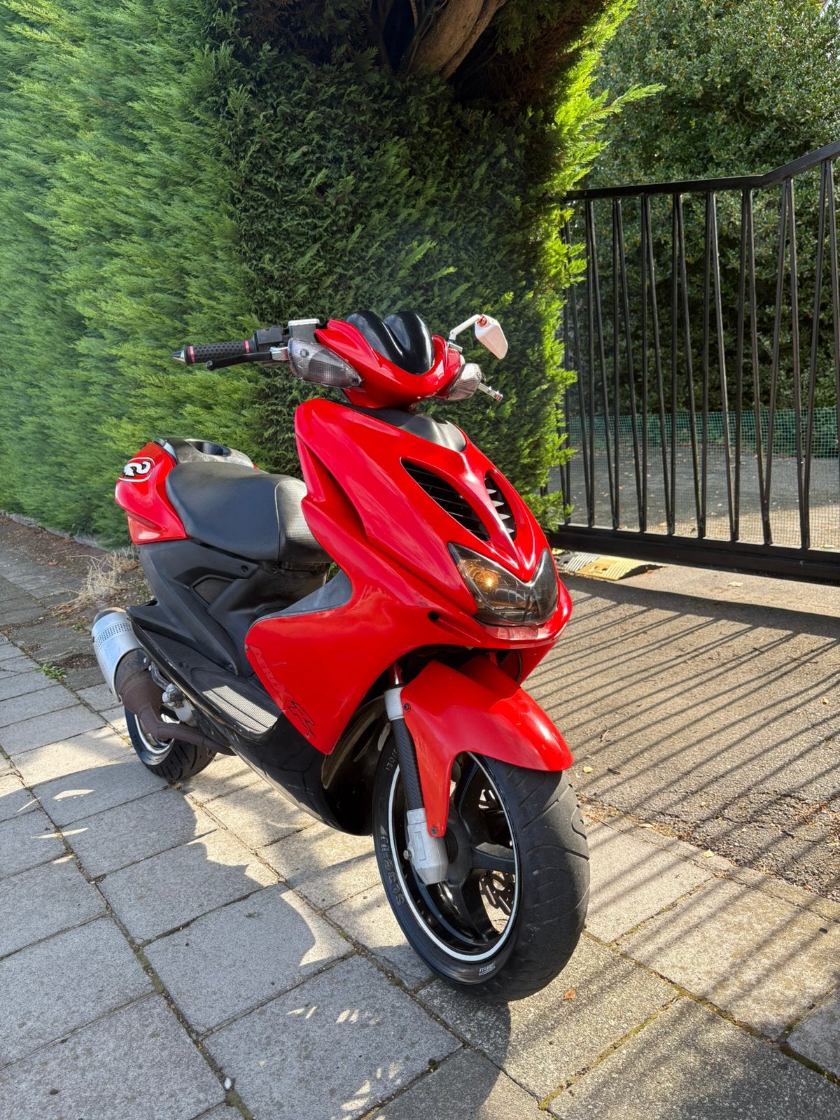 Scooter Mbk Nitro classe B livraison possible, Vélos & Vélomoteurs, Scooters | Yamaha, Enlèvement, Comme neuf, Électrique