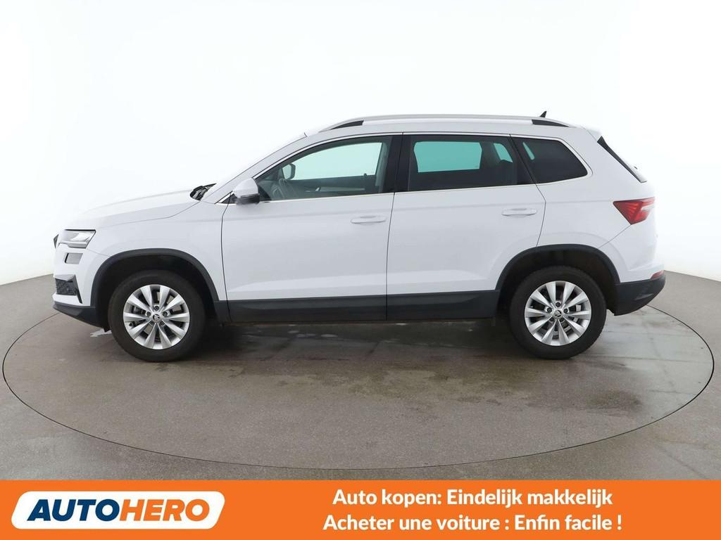 Skoda Karoq 1.5 TSI ACT Ambition (bj 2024, automaat), Auto's, Skoda, Stof, Wit, Karoq, 150 pk