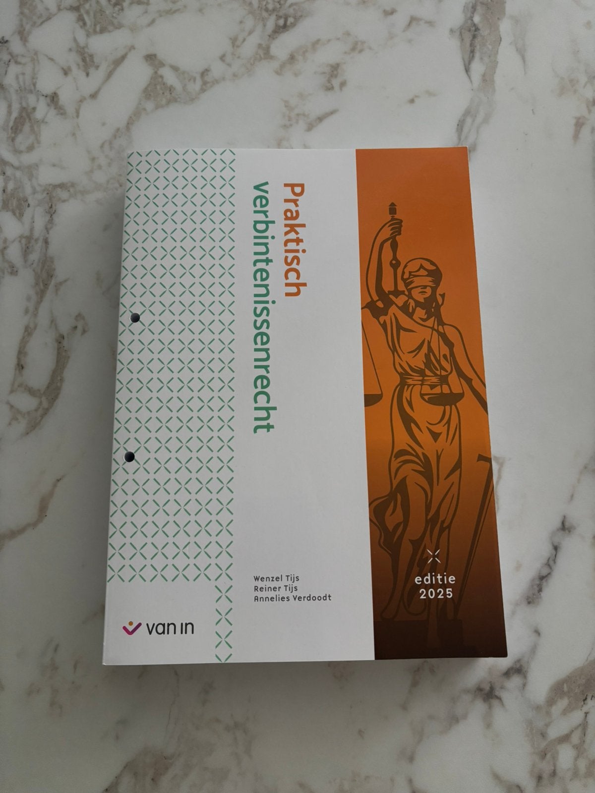 Boek praktisch verbintenissenrecht, bachelor rechtspraktijk, Ophalen of Verzenden, Zo goed als nieuw