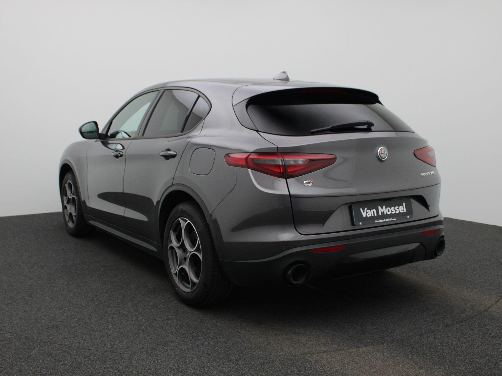 Alfa Romeo Stelvio 2.0 200 Sprint AWD (automatique), Autos, 1660 kg, Argent ou Gris, Entreprise, https://public.car-pass.be/vhr/ba2a77d7-23c3-4e07-8f15-a77aedb3731a