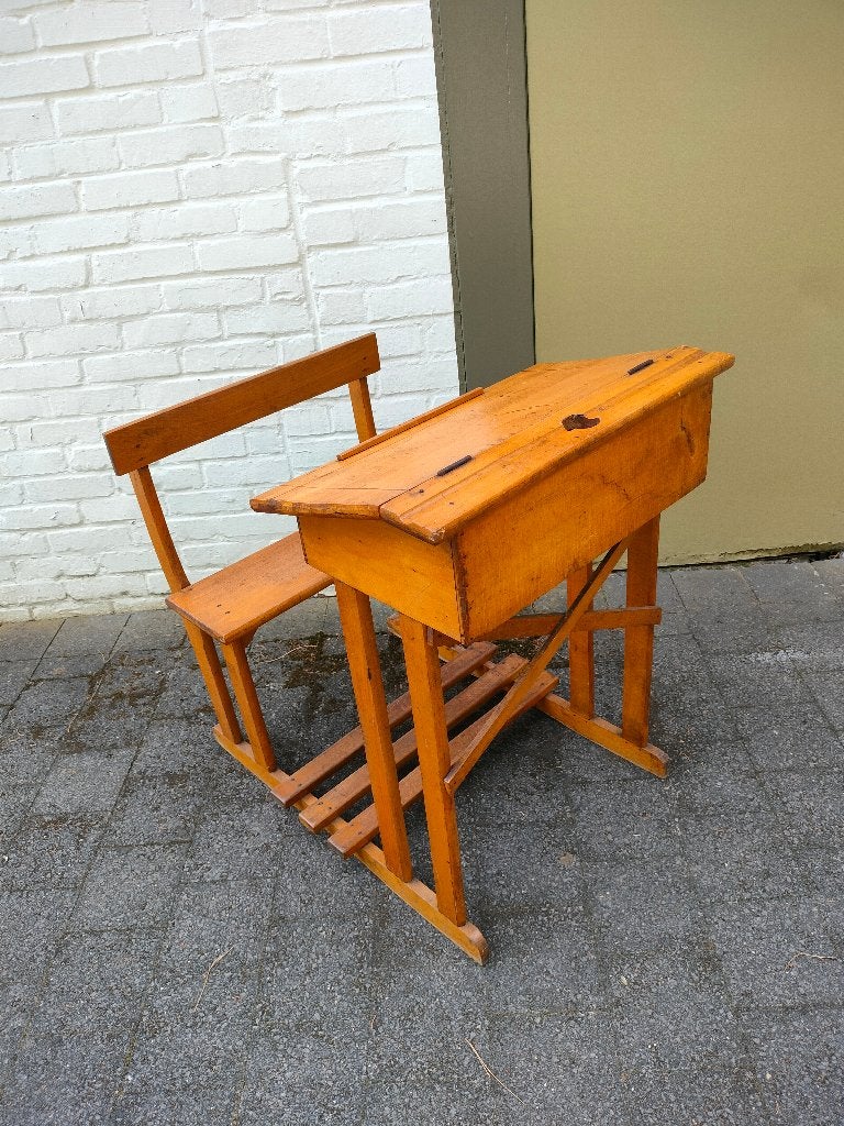 Lessenaar. Kinderen. Schoolbankje. 1960. Made in België., Ophalen, Gebruikt