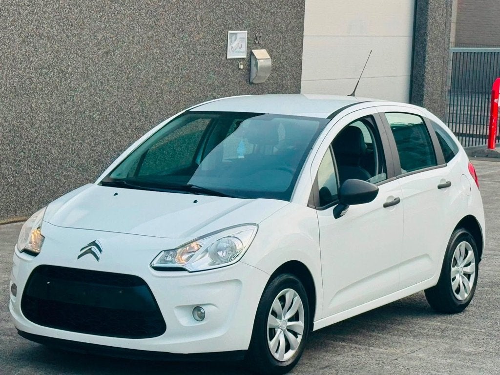 CiTROEN C3 1.1i ESSENCE GARANTİE 12MOİS EURO5, Auto's, Euro 5, Wit, Particulier, Onderhoudsboekje