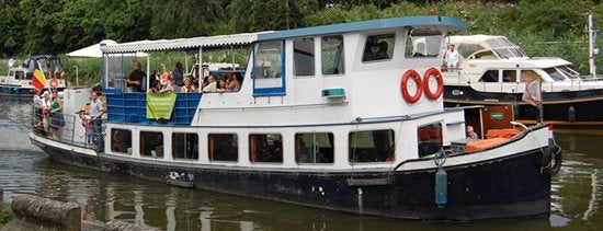 Ancien navire de fête, bateau d'excursion, Sports nautiques & Bateaux, Bateaux à moteur & Yachts à moteur, Diesel, 125 ch, Navigation