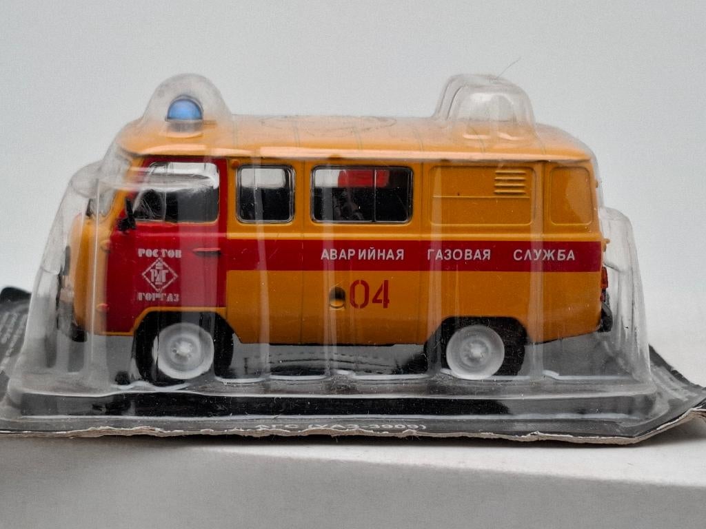 UAZ 3909 Sovjet Unie USSR (1/43), Verzenden, Zo goed als nieuw, Auto, Overige merken