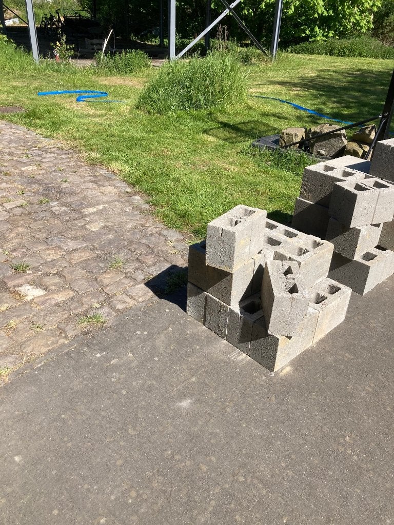 Lot de blocs de béton creux de différentes tailles 15€, Bricolage & Construction, Briques, Comme neuf, Béton, Enlèvement