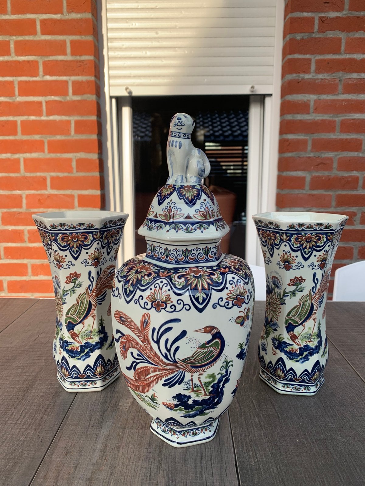 Ensemble polychrome de Delft, Enlèvement