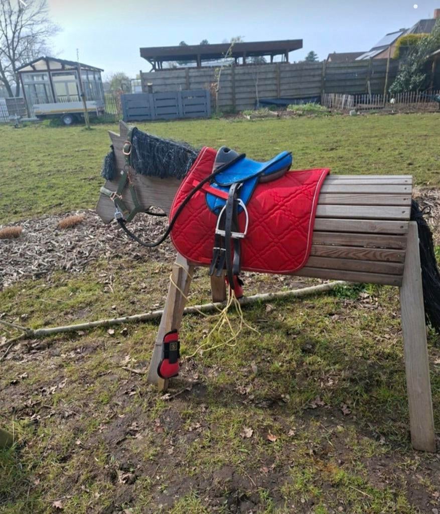 Rood dekje me rode peesbeschermers, Dieren en Toebehoren, Ophalen