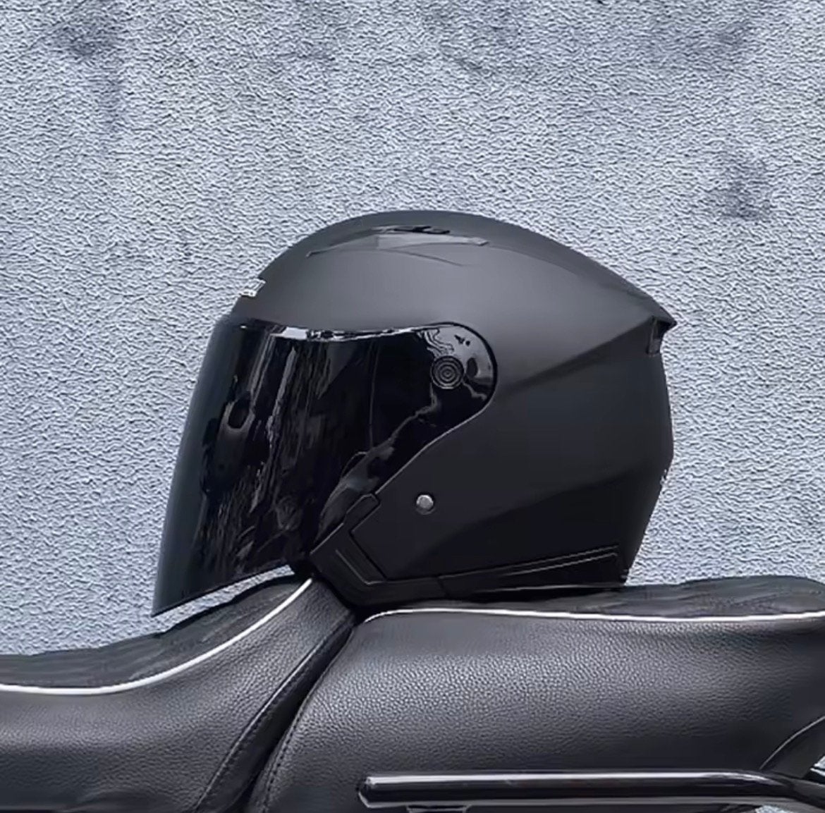 Nieuwe Helm, Enlèvement, XL