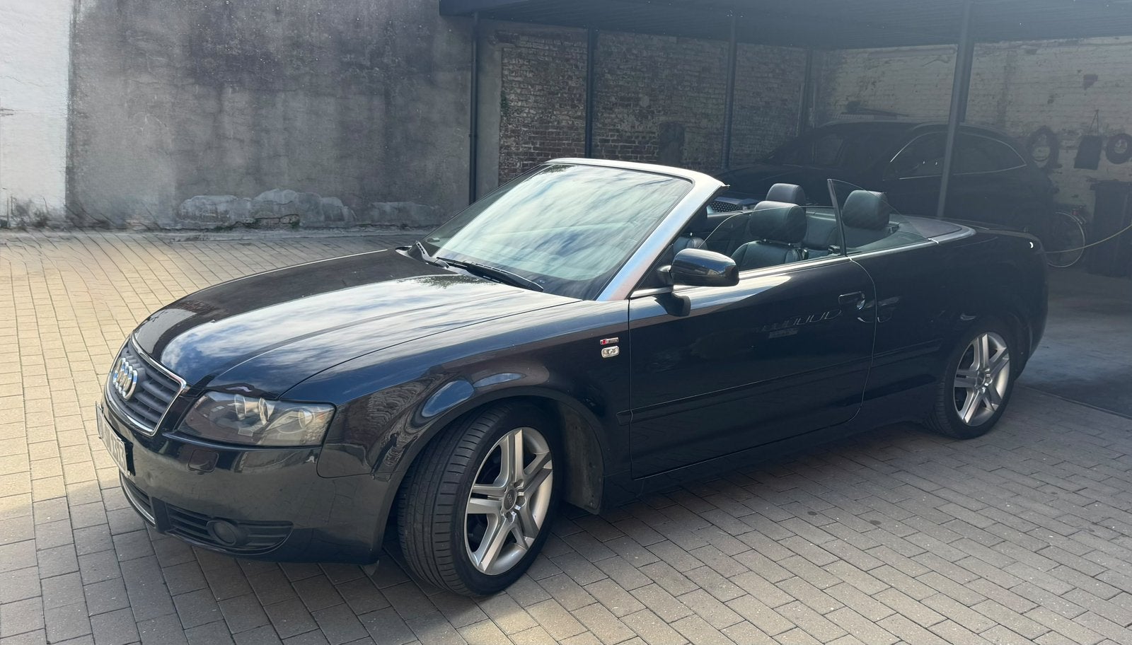 Audi A4 CabrioAudi A4 B6 2.4V6 cabriolet automatique essence, Autos, Cuir, Apple Carplay, Achat, Entreprise