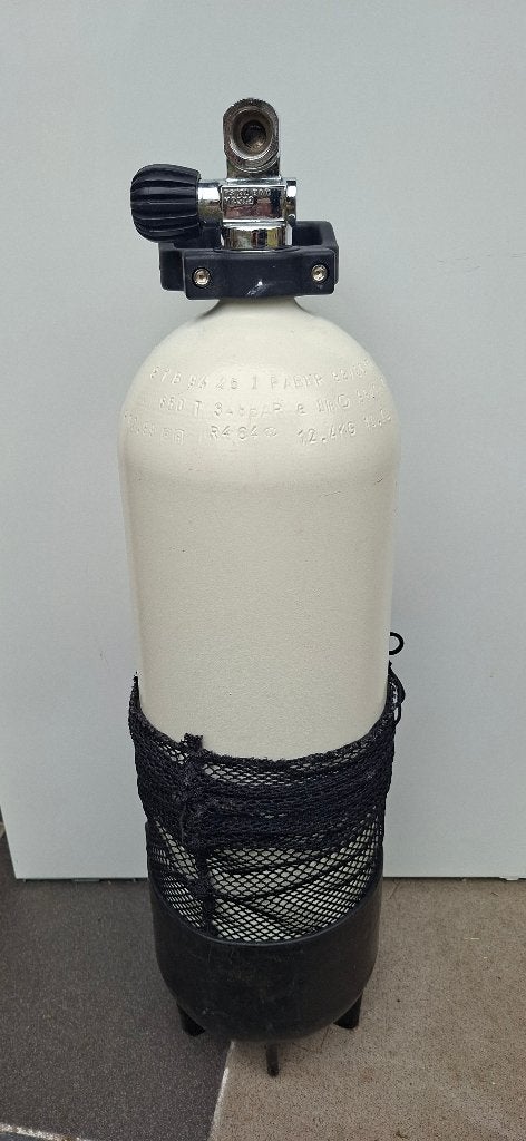 Mooie duikfles 232 bar 10L nieuwe keur, Watersport en Boten, Duiken, Ophalen, Zo goed als nieuw, Duikfles