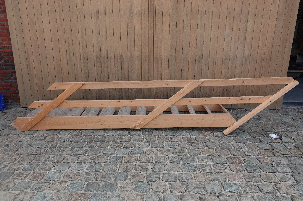 houten trap, Ophalen, Gebruikt