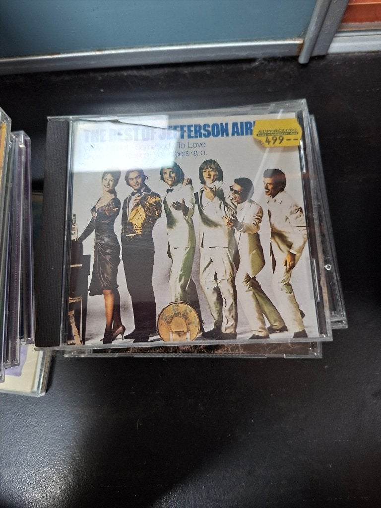 cd - jefferson airplane - the best of, CD & DVD, CD | Rock, Enlèvement ou Envoi, Comprend un livret, Compilation, Utilisé