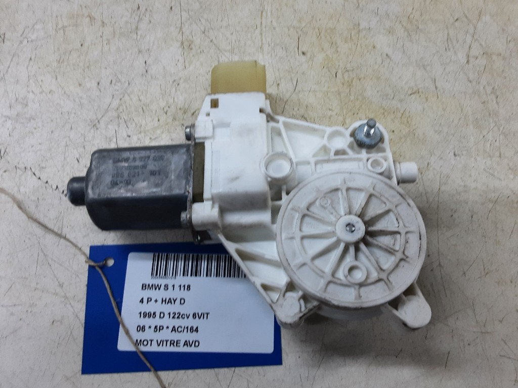 MOTEUR LEVE VITRE ELECTRIQUE AVANT DROIT BMW (6927030), Utilisé, Avant, BMW