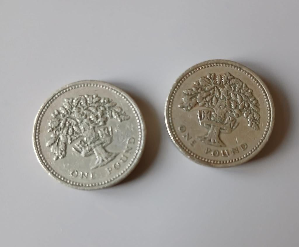 Verzamelobject 2 x Britse pond Oak tree and diadem, Postzegels en Munten, Munten | Europa | Niet-Euromunten, Setje, Overige landen
