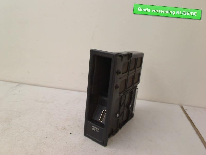 ORDINATEUR MULTIMEDIA Volkswagen Passat (362) (5N0035342B), Volkswagen, Volkswagen AG, Utilisé, Kundenbetreuung@volkswagen.de