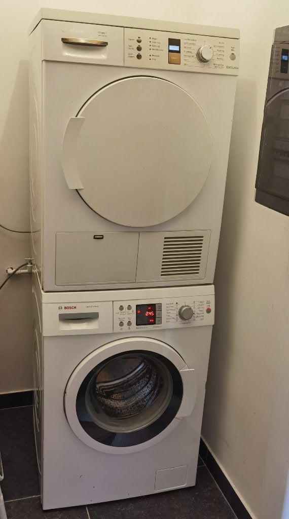 Bosch wasmachine en droger, Elektronische apparatuur, Ophalen, 1200 tot 1600 toeren, Gebruikt, 85 tot 90 cm