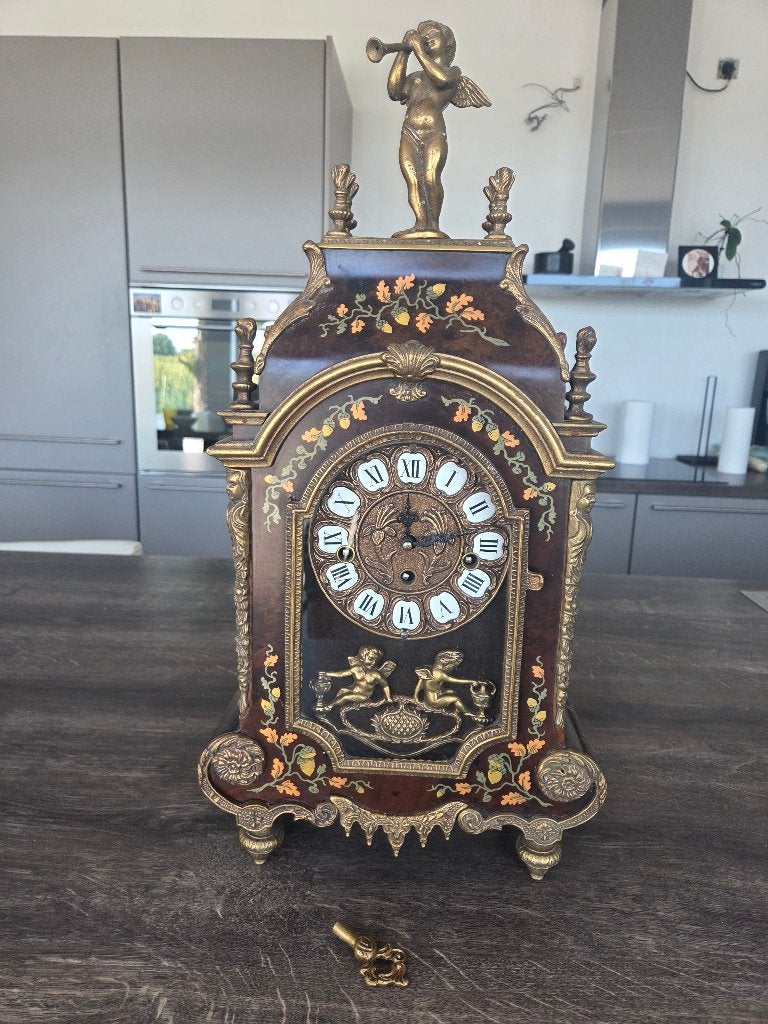 Horloge à pendule, Enlèvement