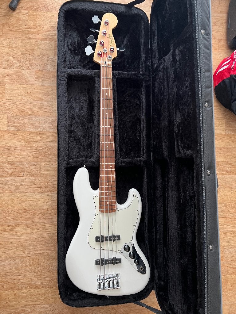Fender Jazz Bass Player V mim 5 string/5 cordes 2022, Musique & Instruments, Instruments à corde | Guitares | Basses, Enlèvement
