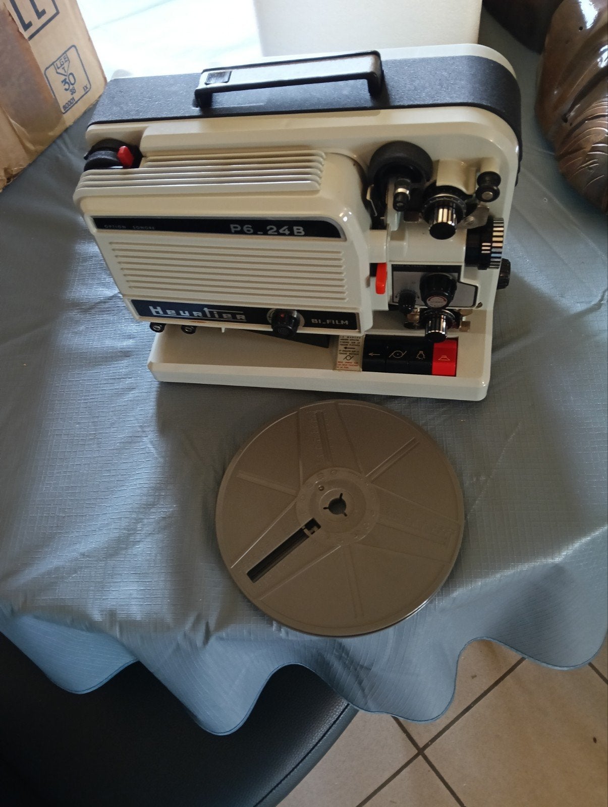 Werkende vintage Heurtier P6-24B projector bioscoopset, Enlèvement, Projecteur