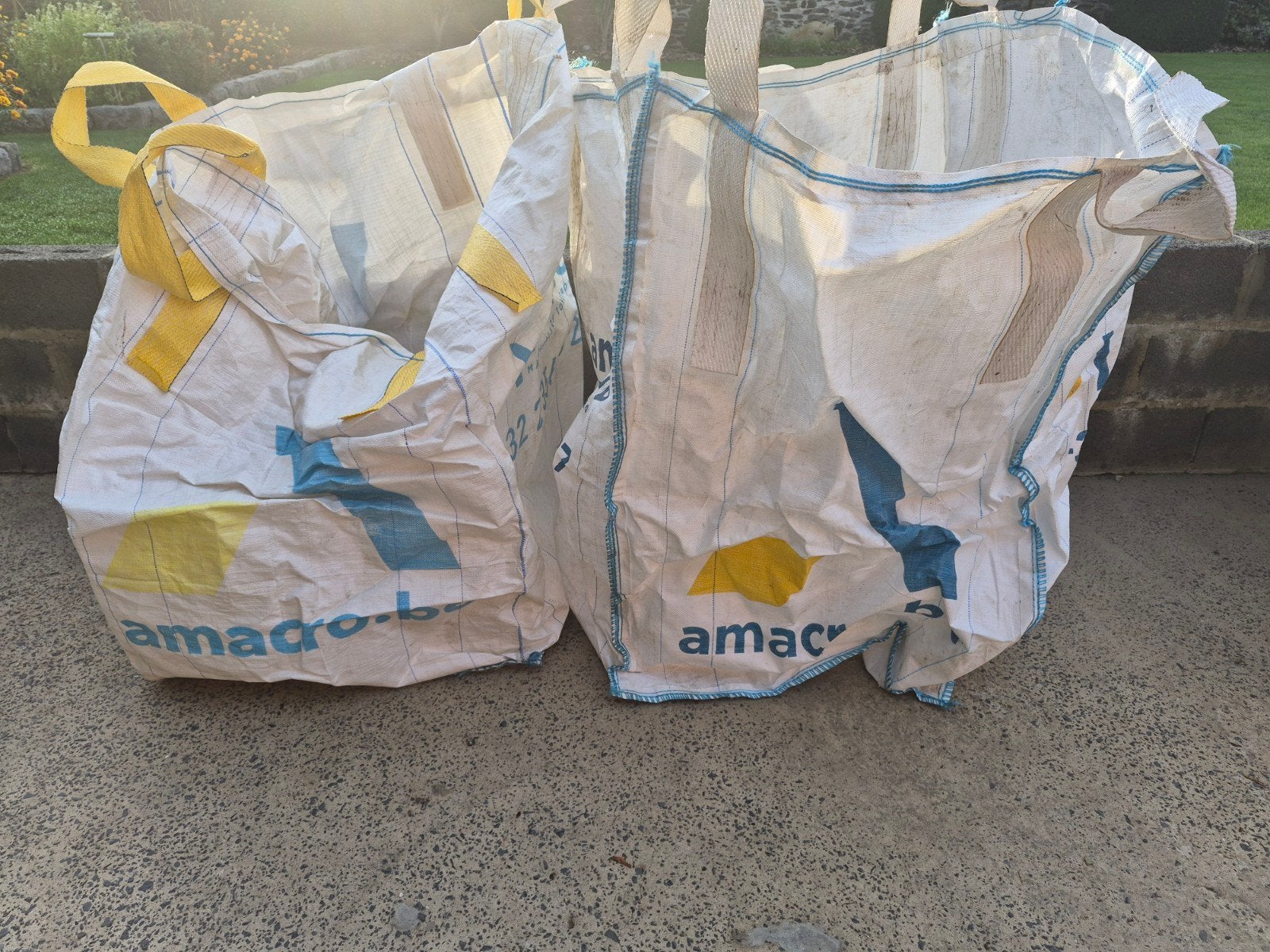 2 big bag de 1m3, 10 euro les 2, Enlèvement