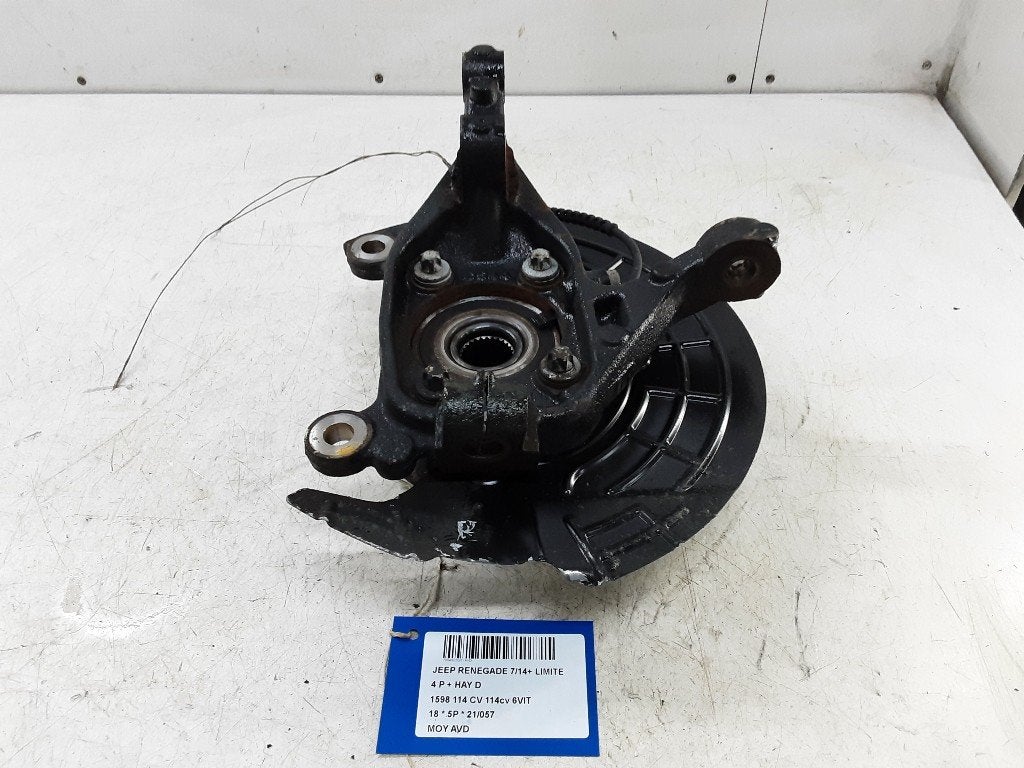MOYEU DE ROUE AVANT DROIT Jeep Renegade (BU), Utilisé, Jeep