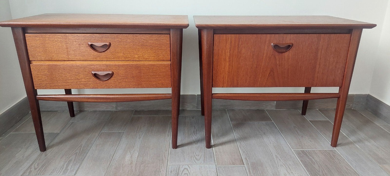 Set vintage retro nachtkastjes Louis Van Teeffelen, Enlèvement, Utilisé, Bois, 45 à 65 cm