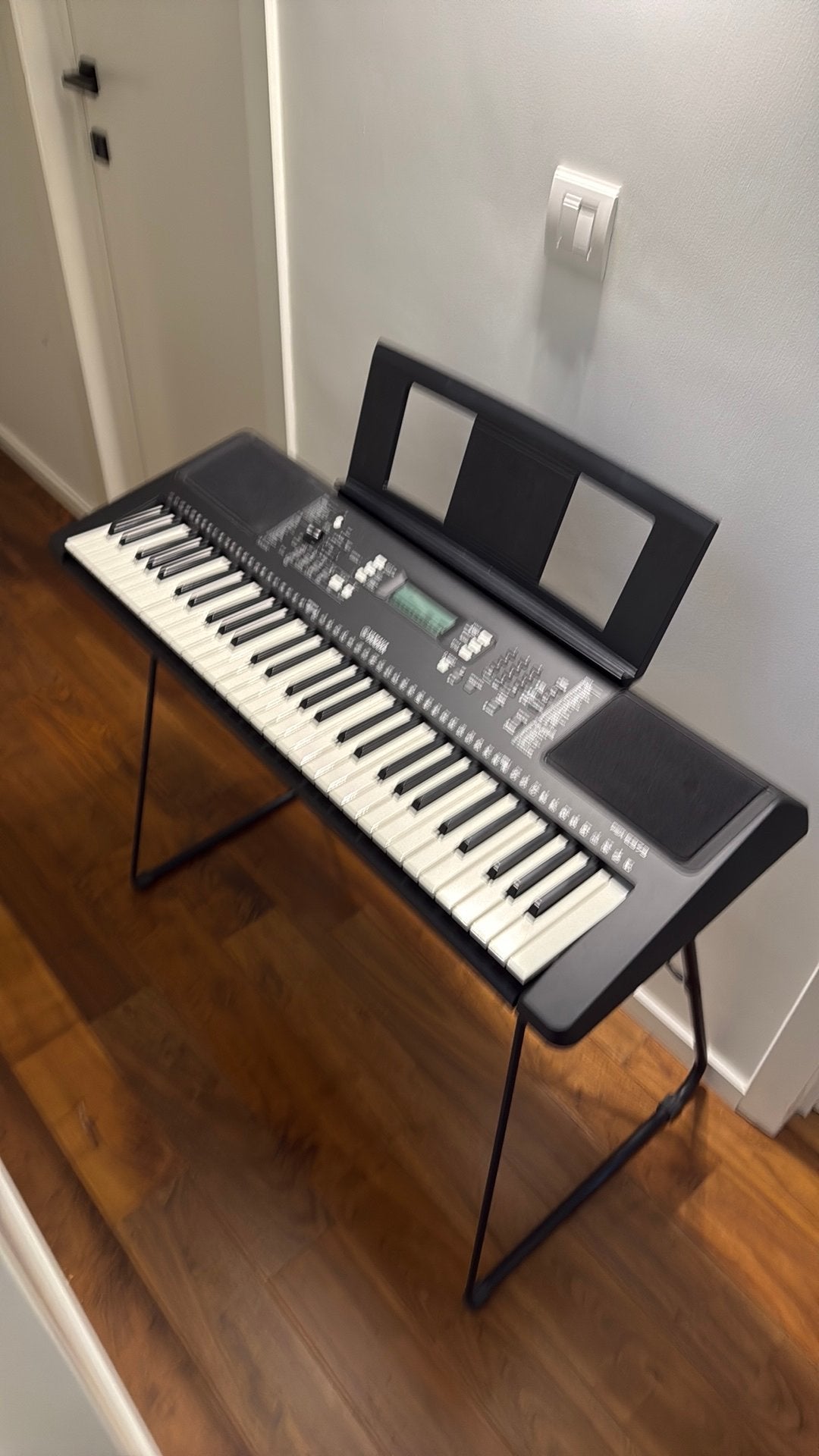 Yamaha PSR E373 Keyboard, Muziek en Instrumenten, Keyboards, Ophalen, Yamaha, Met standaard, 61 toetsen