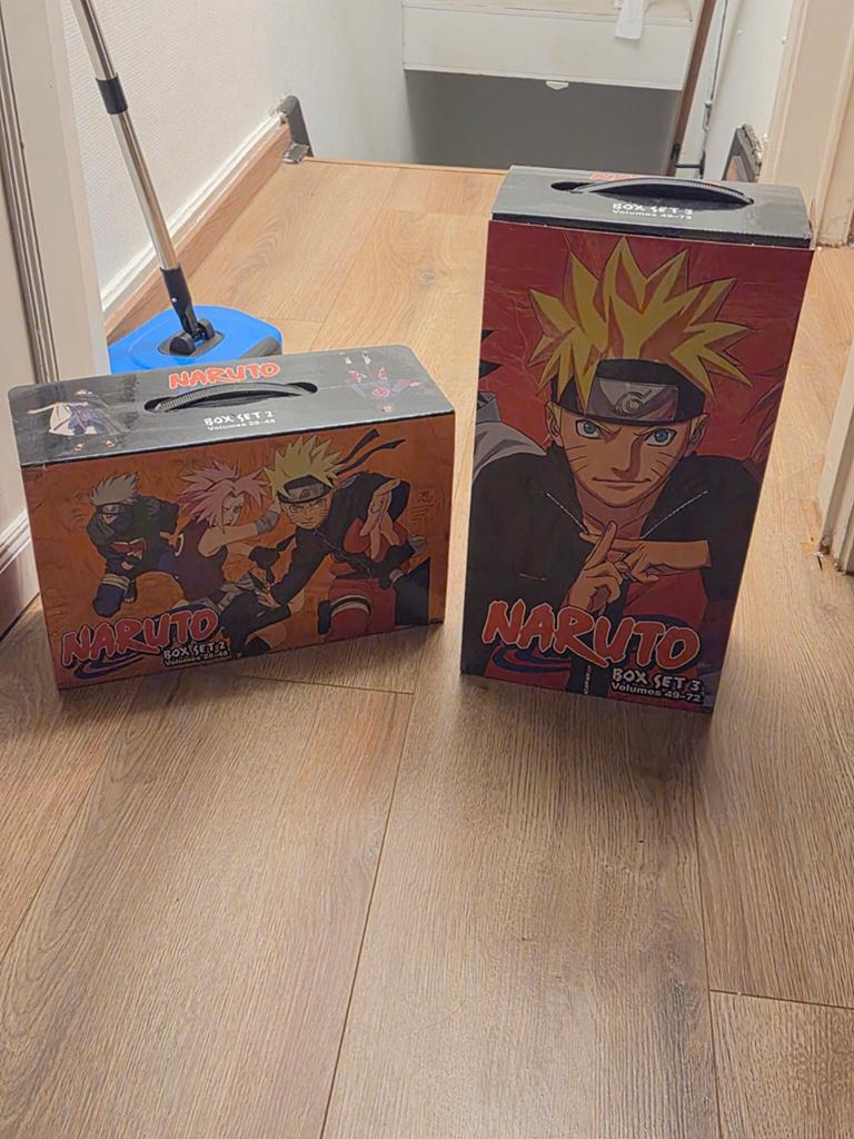 Naruto manga box set 2&3 in perfecte staat  (volume 28 tot 7, Livres, Enlèvement