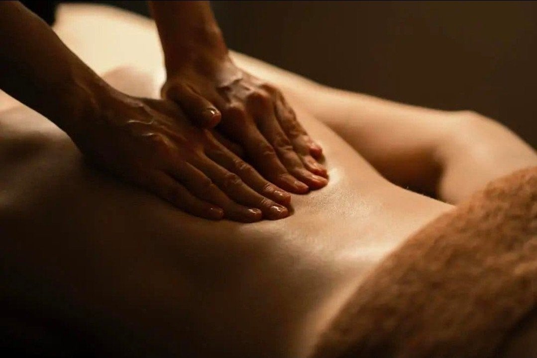 masseur uniquement pour femme, Enlèvement