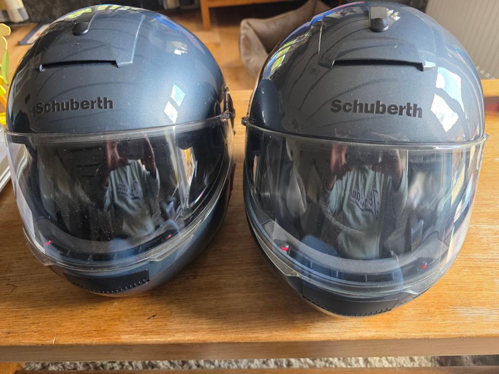 Paire de casques Schuberth, Motos, Enlèvement