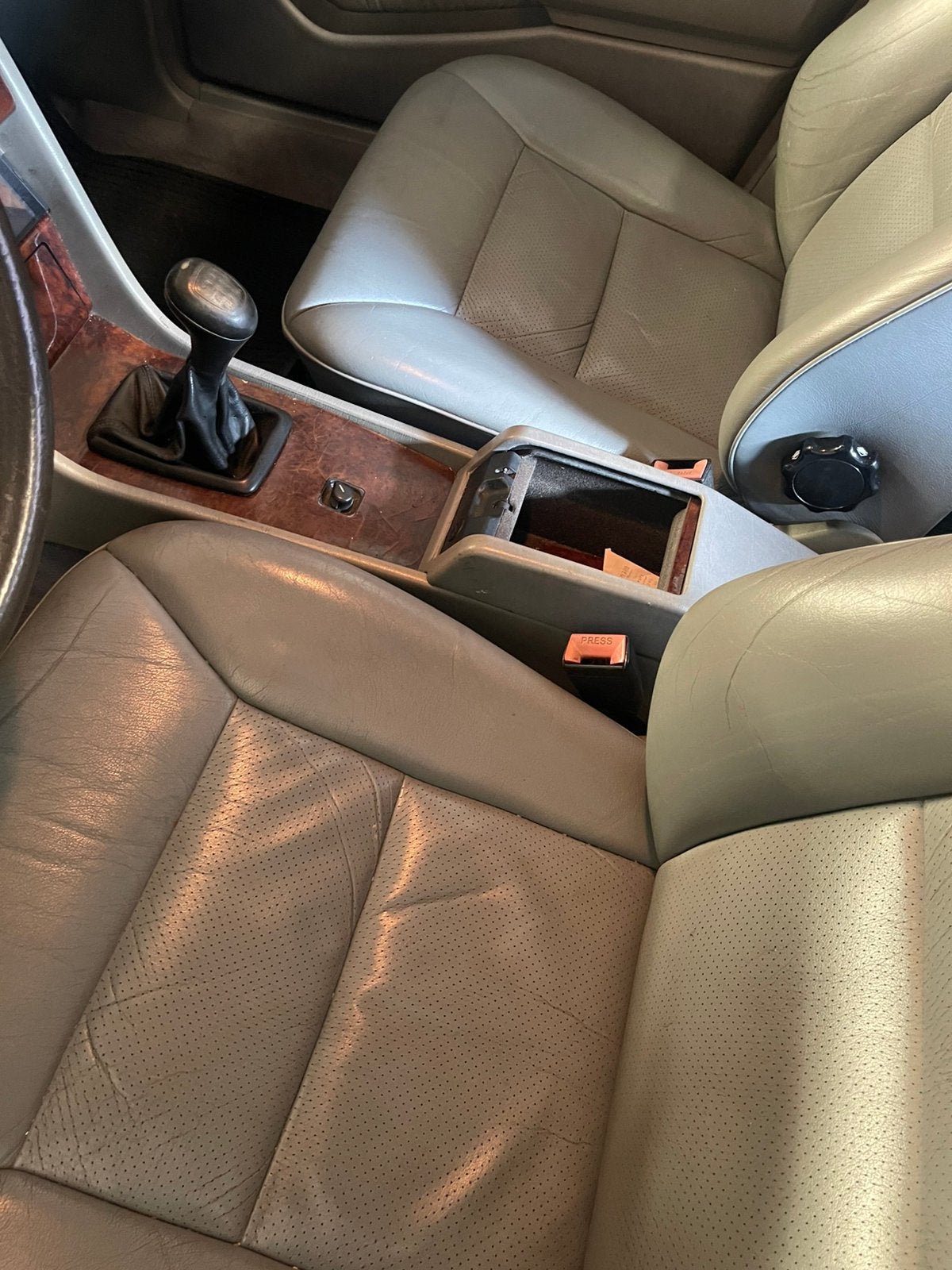 Mercedes E250d w124 facelift OM605 Oldtimer, foto 10