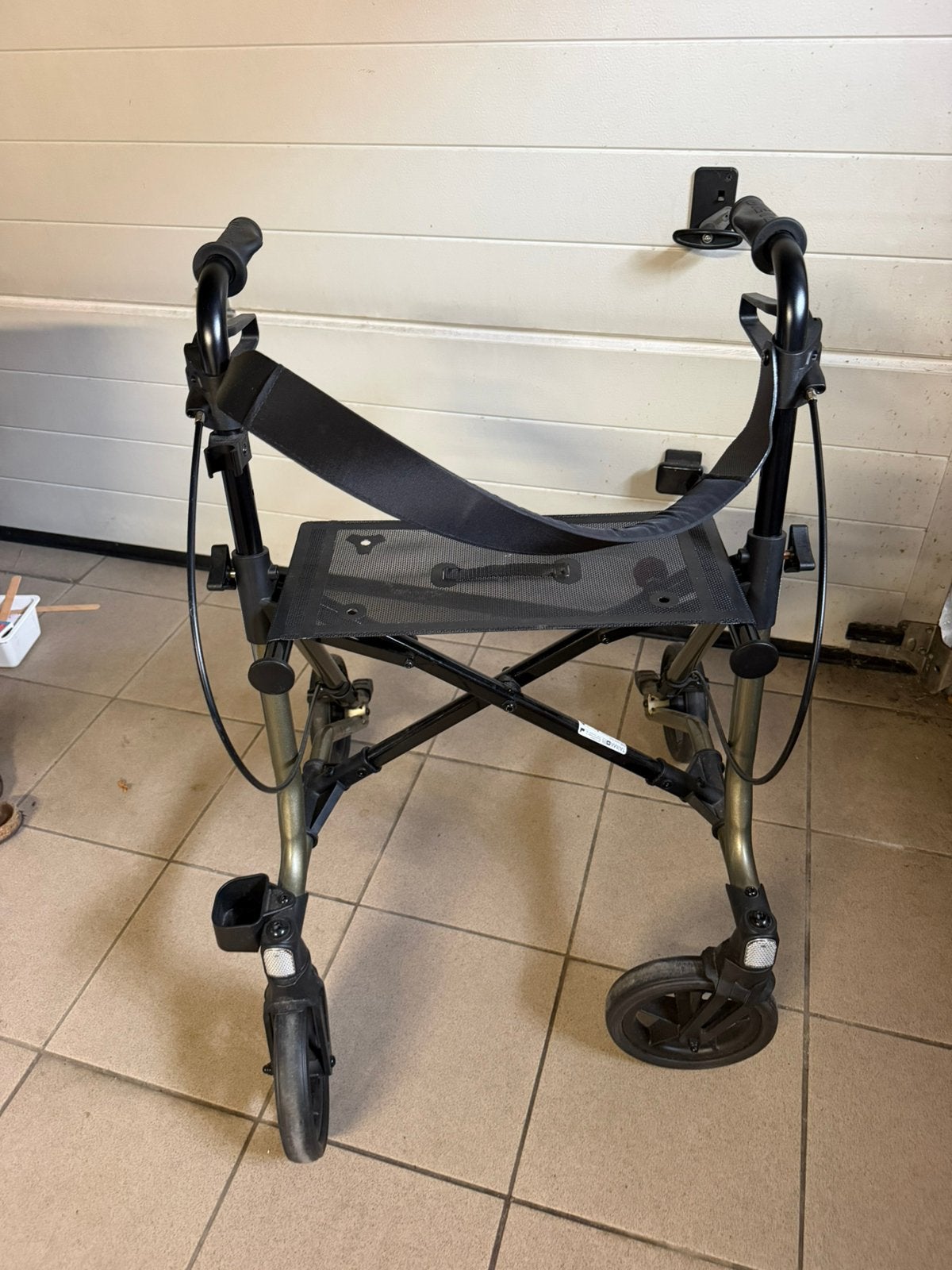 Rollator in prima staat, Diversen, Rollators, Ophalen, Zo goed als nieuw