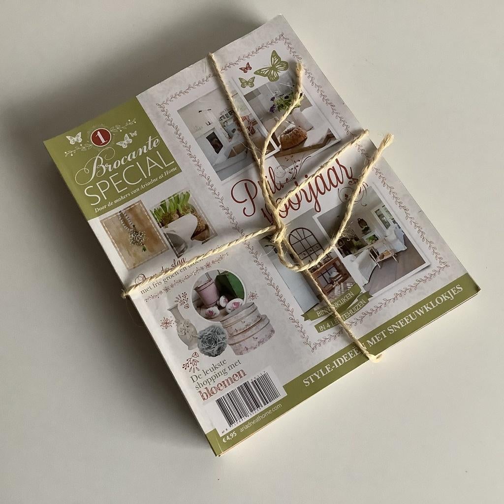 brocante Living Ariadne magazine verschillende jaargangen, Ophalen of Verzenden, Zo goed als nieuw, Sport en Vrije tijd