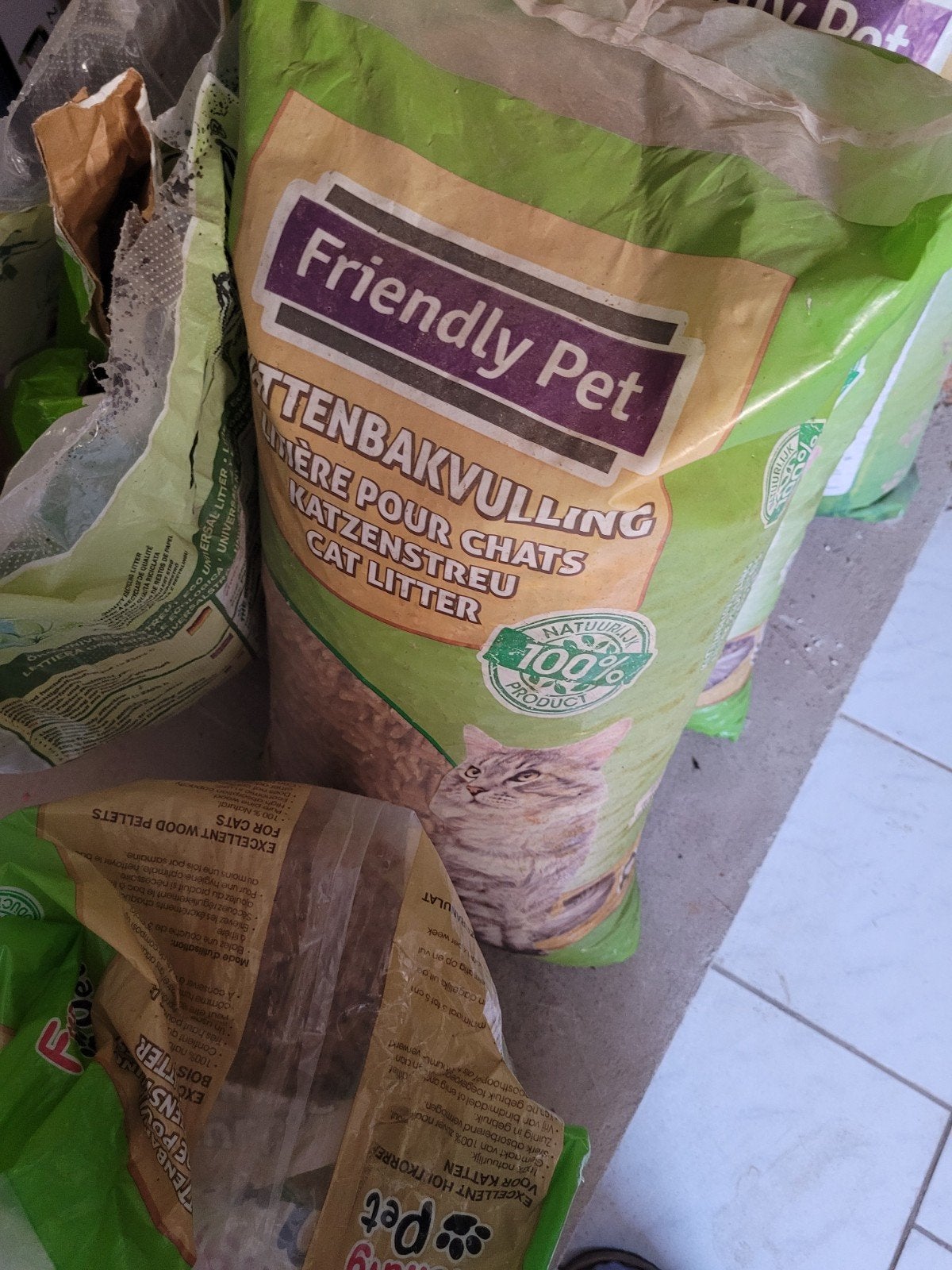 kattenbakvulling, Ophalen