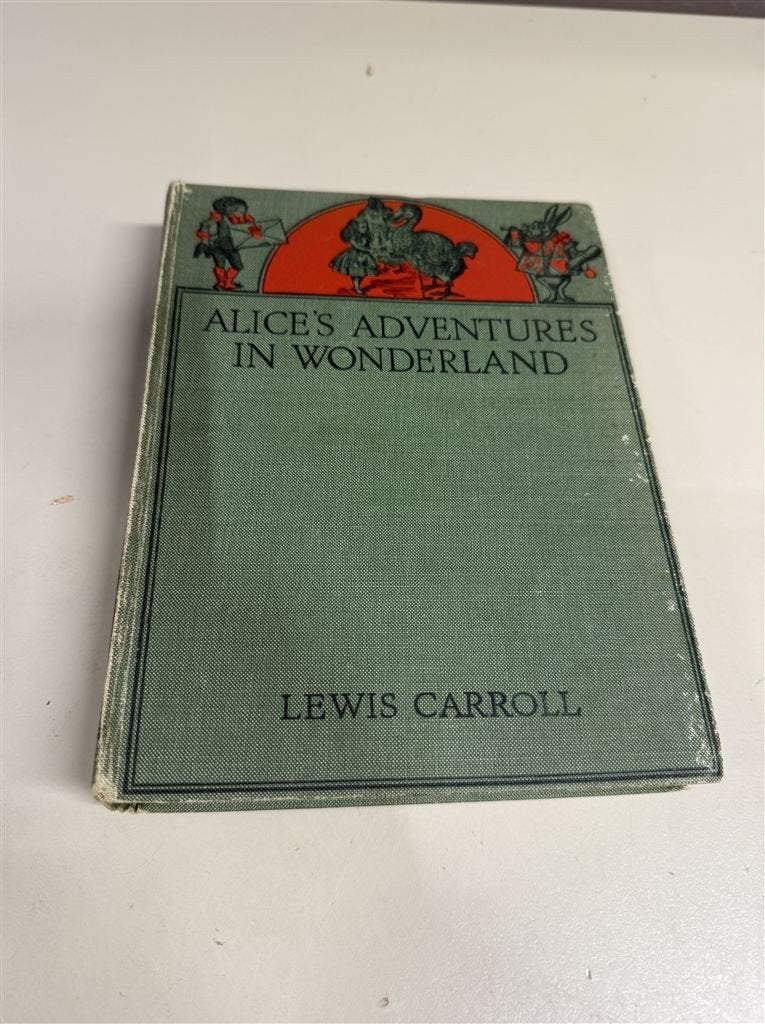 Vintage Alices Adventures In Wonderland Boek Lewis Caroll Ma, Ophalen of Verzenden, Zo goed als nieuw