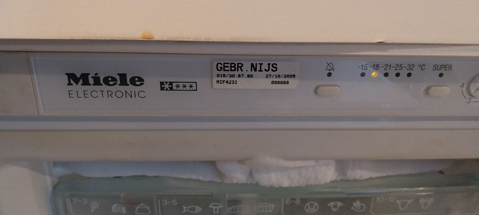 Ingebouwde diepvries Miele GRATIS, Ophalen, Gebruikt, Inbouw, Vrieskast