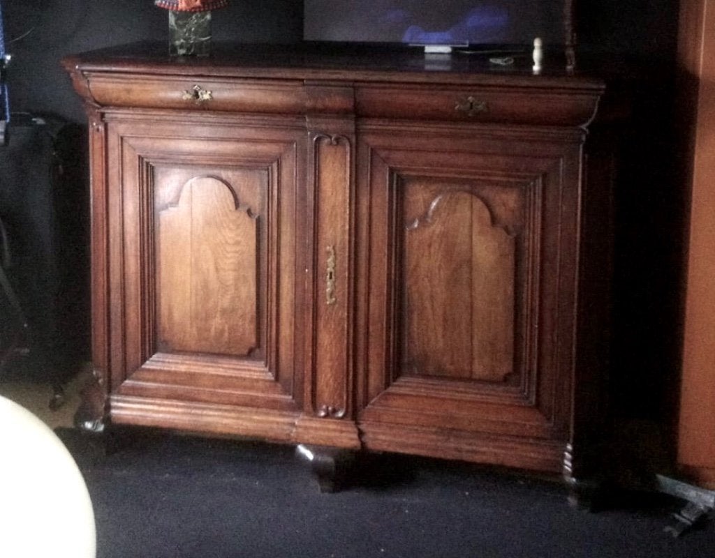 Buffet Louis XIV datant du XVIIIe siècle, Antiquités & Art, Enlèvement