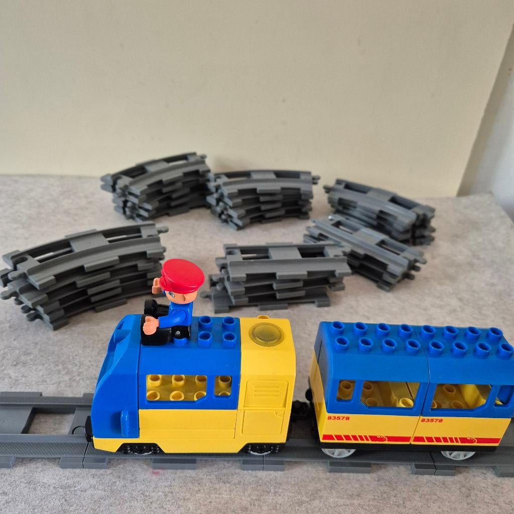 Duplo treintje met batterijen en rails, Enfants & Bébés, Jouets | Duplo & Lego, Enlèvement ou Envoi, Duplo
