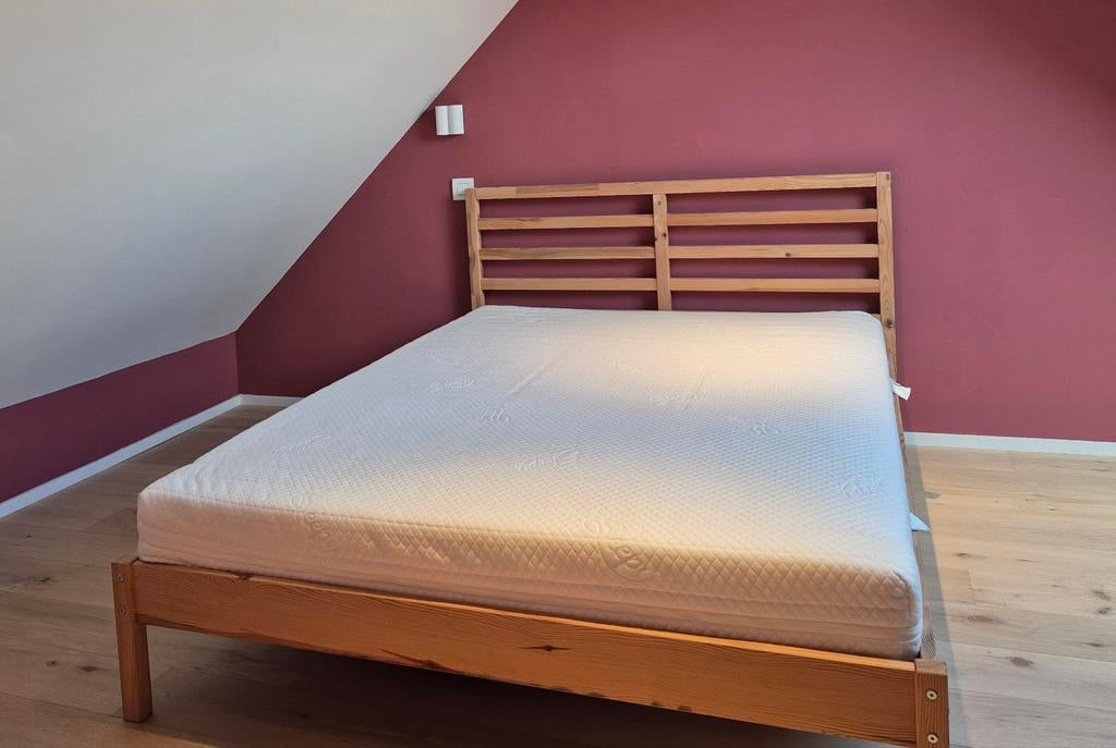 Bed + matras, Huis en Inrichting, Ophalen