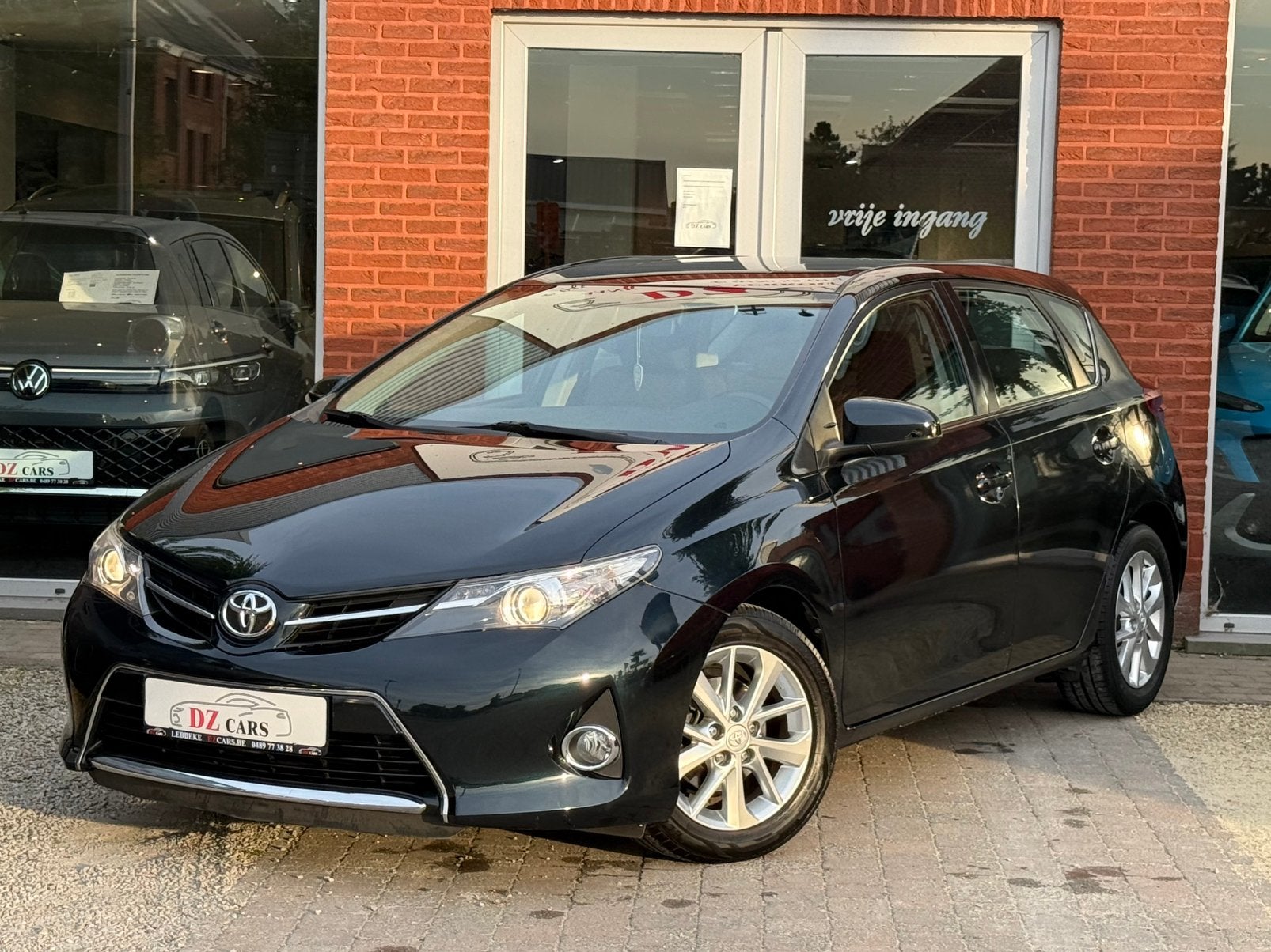 TOYOTA AURIS 1.3I 99CH |NAVI | CAMÉRA | BLUETOOTH | USB |, Autos, Euro 5, Achat, Entreprise, Garantie prolongée