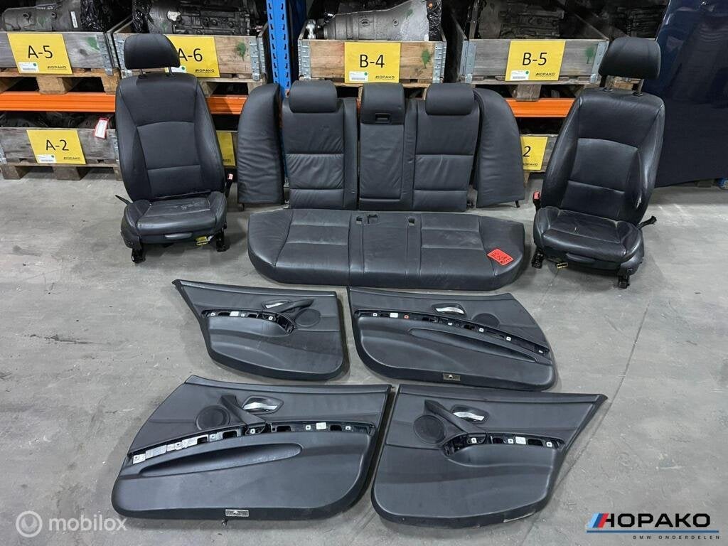 BMW E91 3 serie Interieur zwart leder VERWARMD + elektrisch, Autos : Pièces & Accessoires, Habitacle & Garnissage, Utilisé, Enlèvement ou Envoi