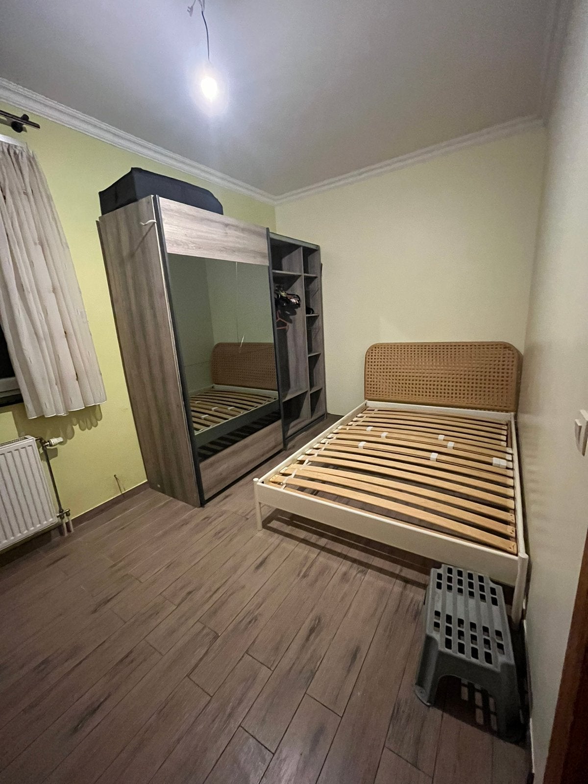 Armoire de chambre et lit, Maison & Meubles, Chambre à coucher | Lits, Enlèvement