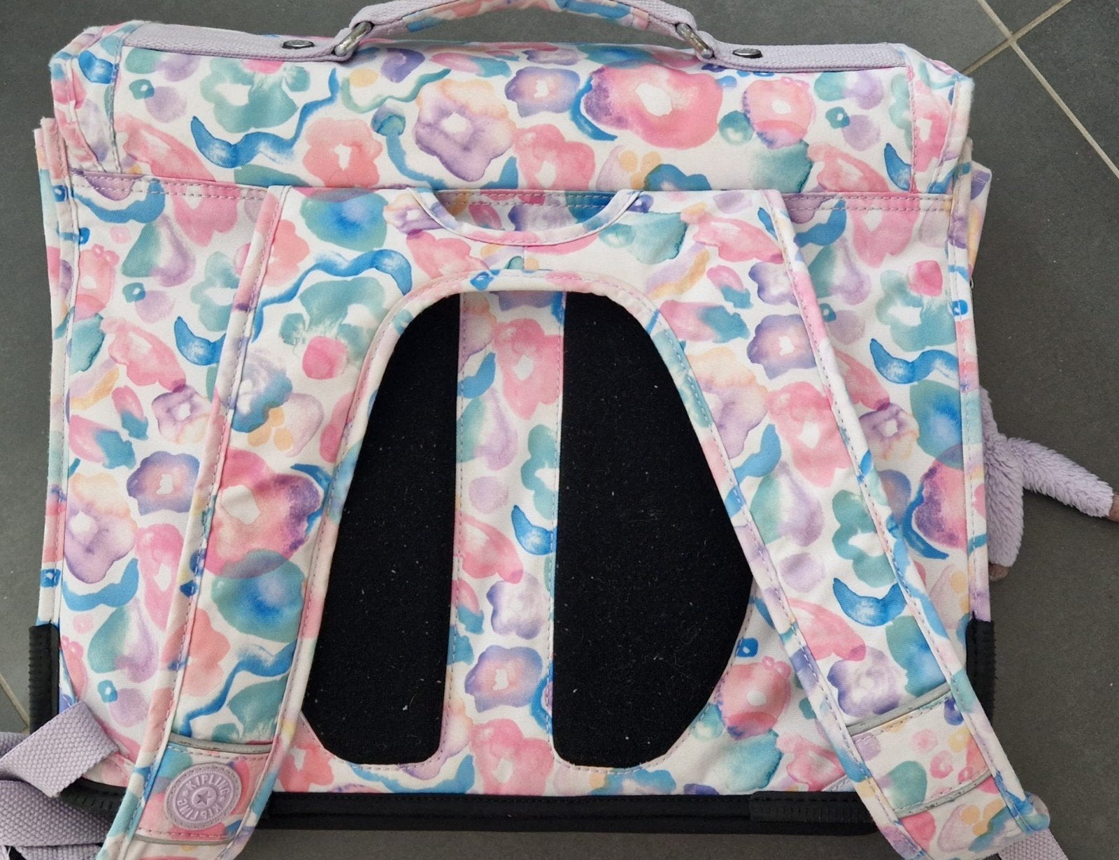 cartable Kipling, Enlèvement, Bleu