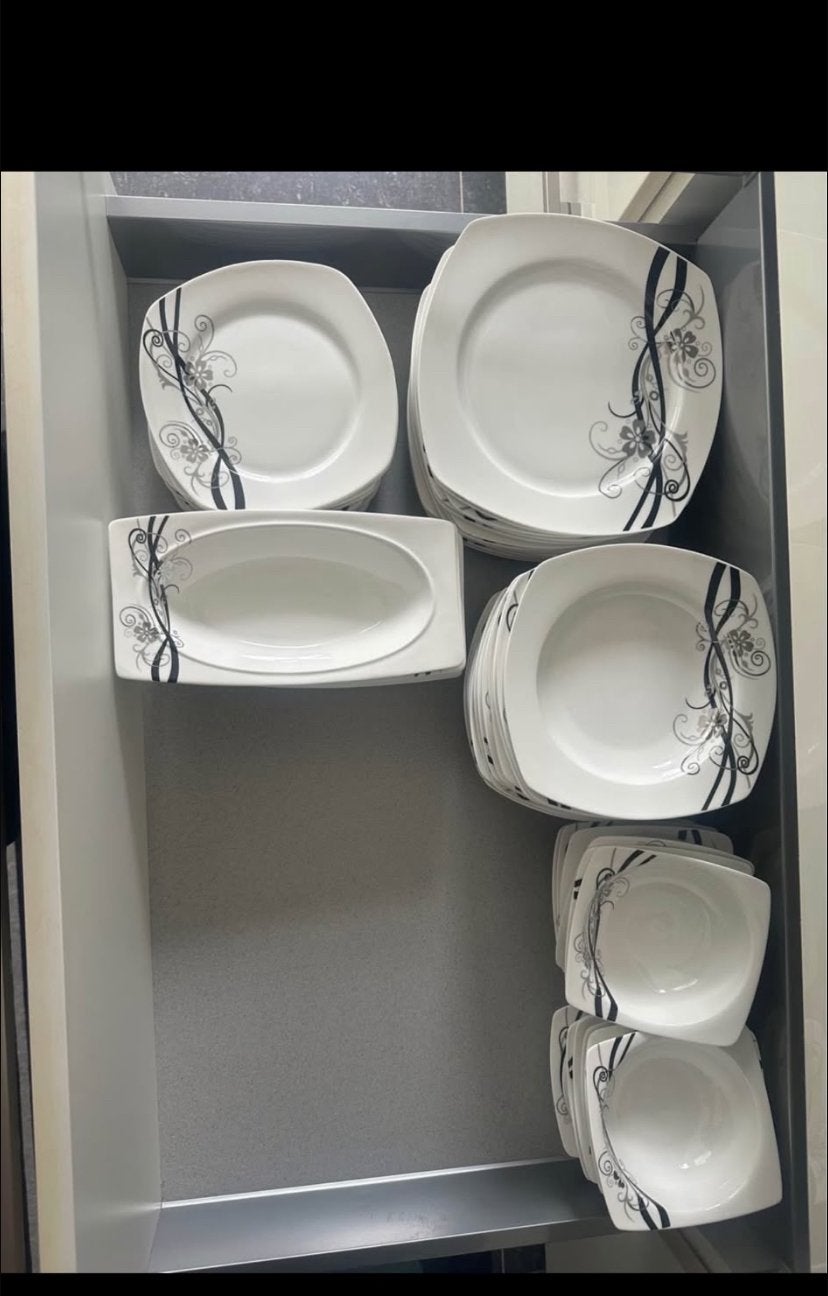TE KOOP borden nachtkasten katten spullen, Ophalen, Zo goed als nieuw, Porselein, Bord(en)