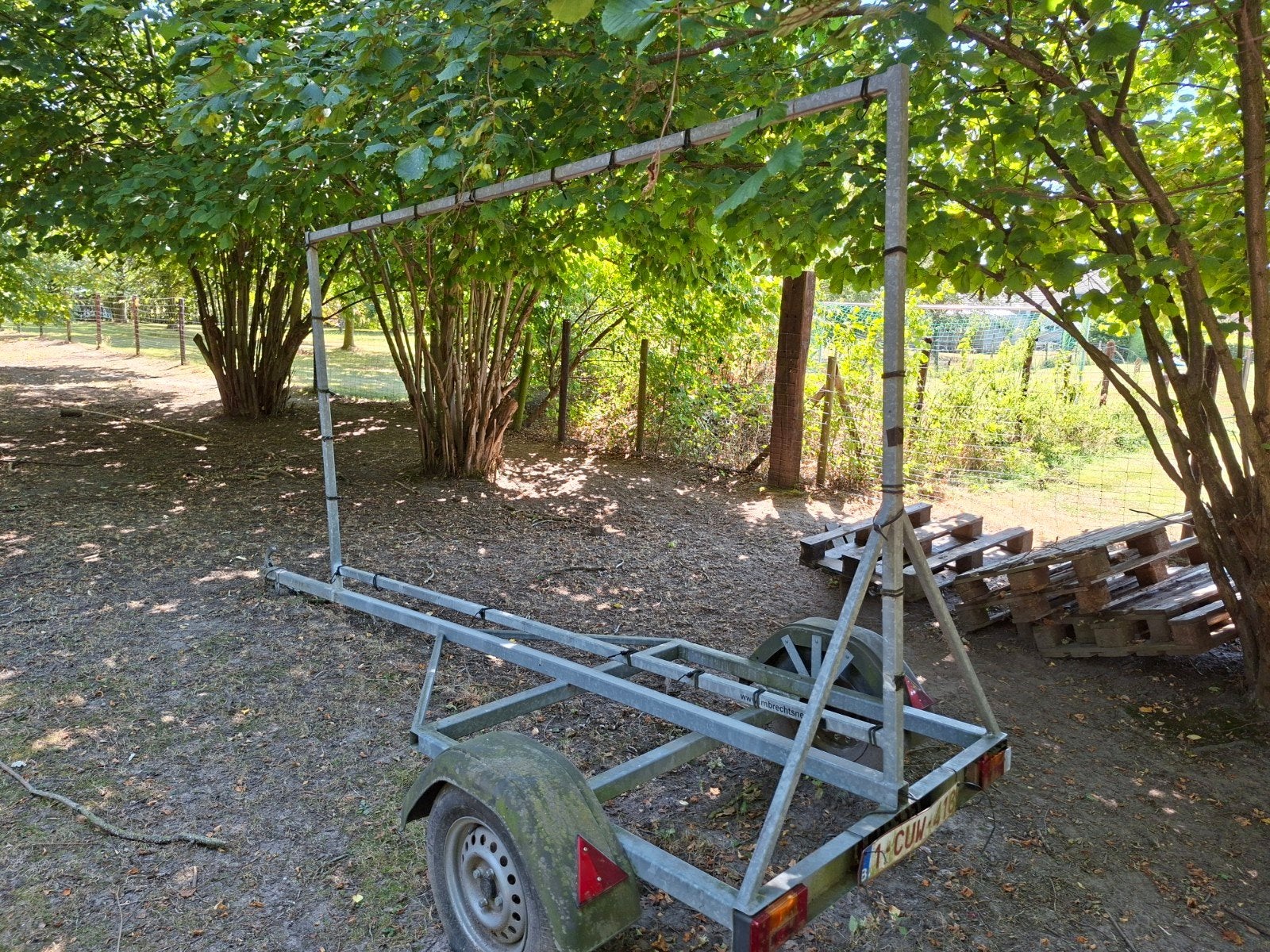 reclame aanhangwagen, Ophalen