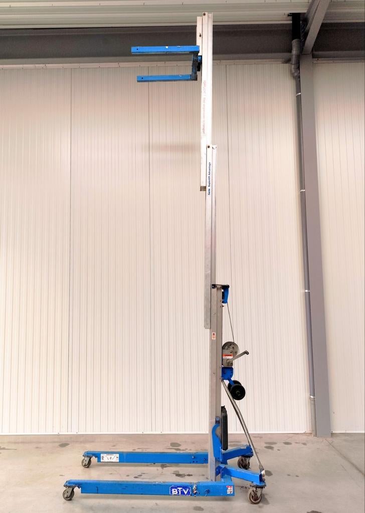 Genie matriaallift montagelift, Ophalen