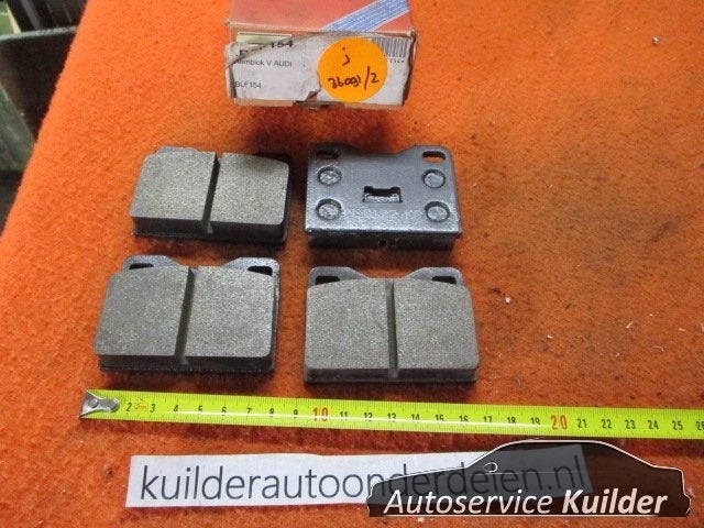 Remblokken voorzijde Audi 100 C1  C2 36091/2  QH blf154  431, -, -, Nieuw, -