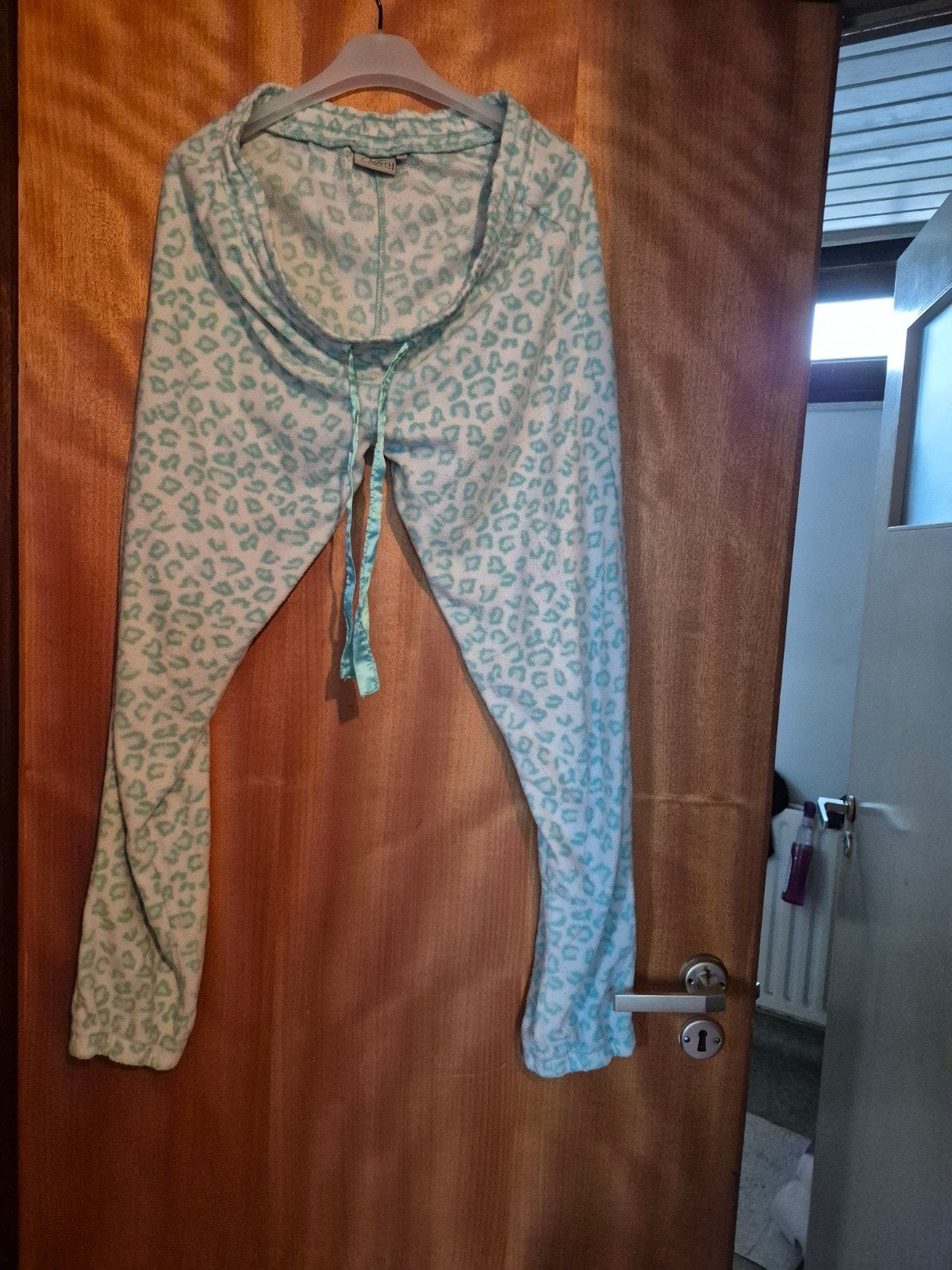 pyama broek maat m veel gedragen, Kleding | Dames, Pyjama's, Ophalen of Verzenden